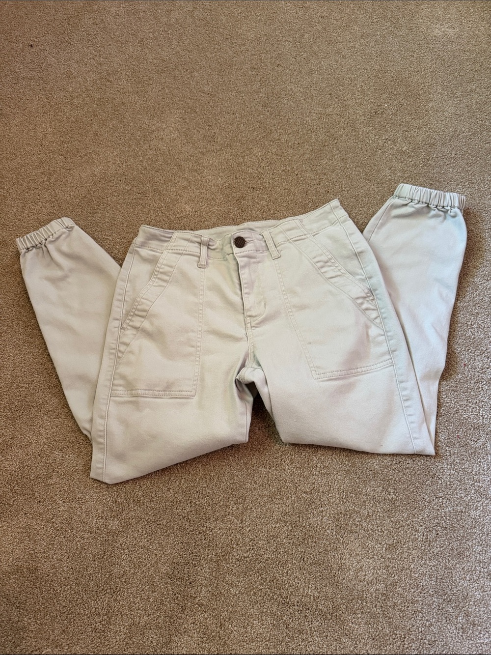 CAbi Women’s Cream Jogger Pants Size 4